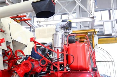 國(guó)四時(shí)代，濰柴雷沃智慧農(nóng)業(yè)以科技實(shí)力為發(fā)動(dòng)機(jī)裝配保駕護(hù)航